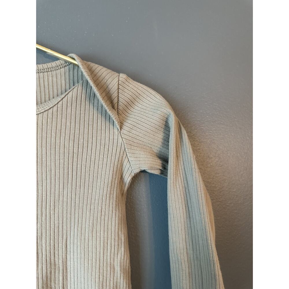 Quincy Mae Sage Ribbed Top - Picture 2 of 3